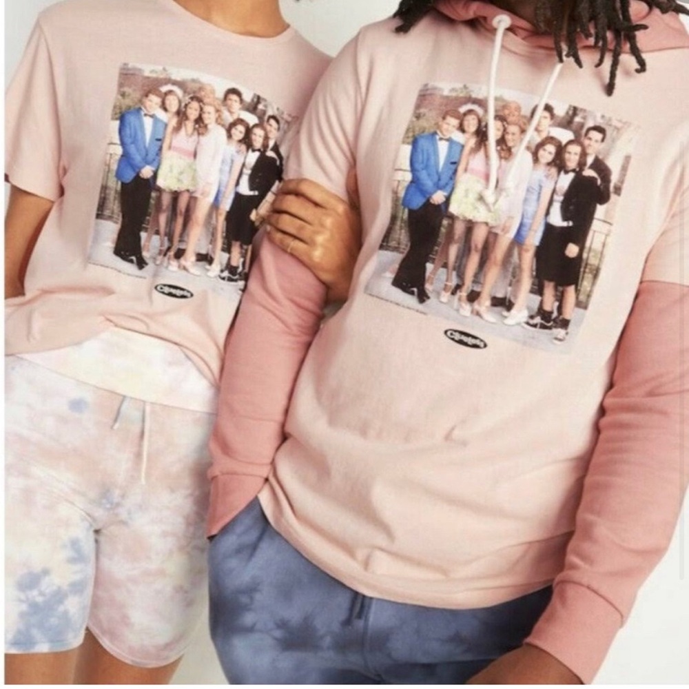 🎀 Host Pick 🎀 Clueless Men’s Graphic Tee - Picture 2 of 5